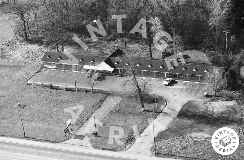 Maple Grove Motel - 1984